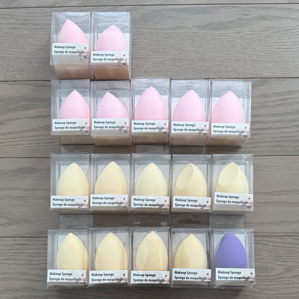 Set of 17 Makeup Sponges in Pink, Yellow, and Purple